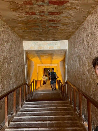 Luxor: Geführte Tour zum Tal der Könige, Tempel der Hatschepsut und den Kolossen von Memnon