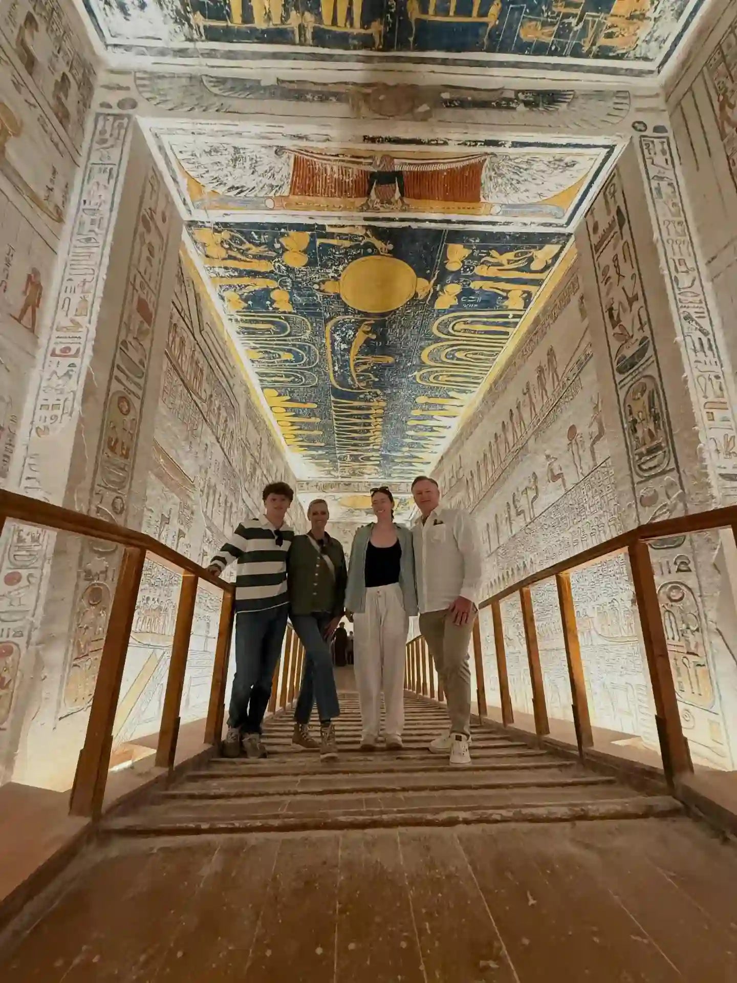 Luxor: Geführte Tour zum Tal der Könige, Tempel der Hatschepsut und den Kolossen von Memnon