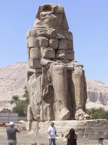 卢克索：西岸导览游 - 帝王谷、哈特谢普苏特神庙和门农巨像