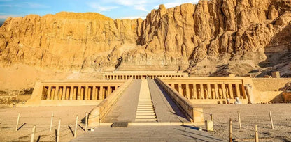 卢克索：西岸导览游 - 帝王谷、哈特谢普苏特神庙和门农巨像