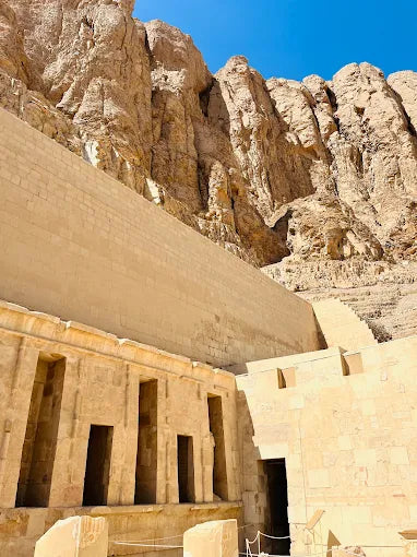 卢克索：西岸导览游 - 帝王谷、哈特谢普苏特神庙和门农巨像