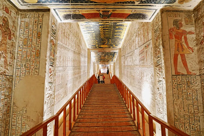 From Sharm El-Sheikh: Luxor-Tagesausflug zum Ost- und Westufer mit dem Flugzeug