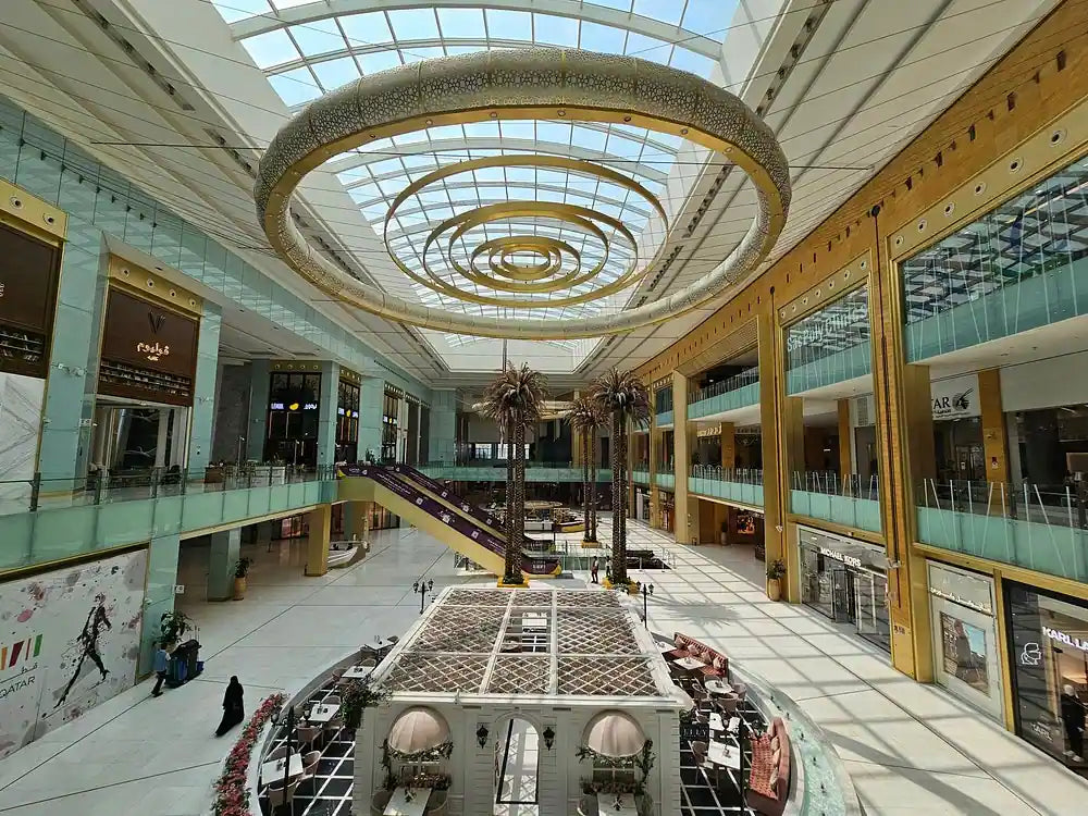 Doha: Guided Shopping Tour to Four Malls