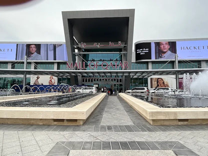 Doha: Guided Shopping Tour to Four Malls