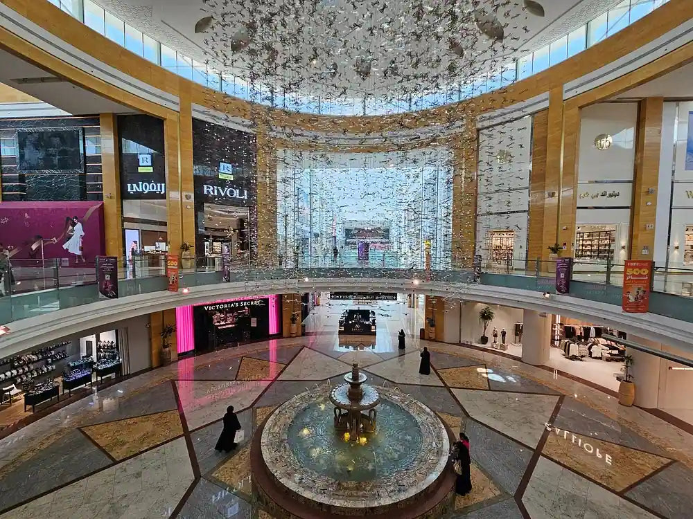 Doha: Guided Shopping Tour to Four Malls