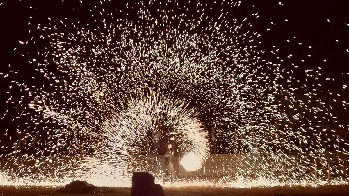 Marrakech: tur în Deșertul Agafay cu quad și cină cu spectacol