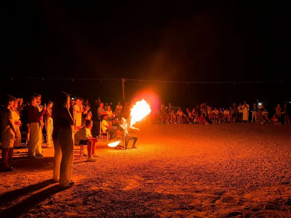 Marrakech: tur în Deșertul Agafay cu quad și cină cu spectacol
