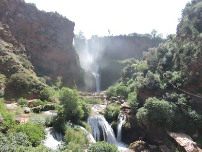 From Marrakech: tour privato di un giorno alle cascate di Ouzoud