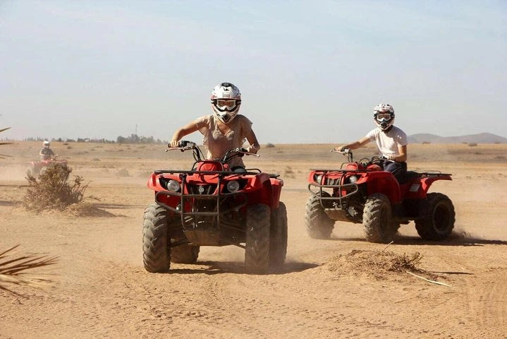 From Marrakech: escursione in quad nel deserto di Agafay