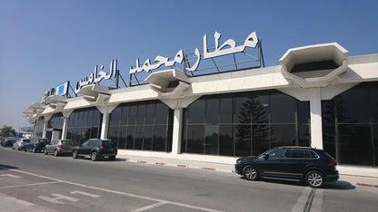 From Marrakech: Traslado privado a la ciudad de Casablanca y al Aeropuerto Internacional Mohammed V