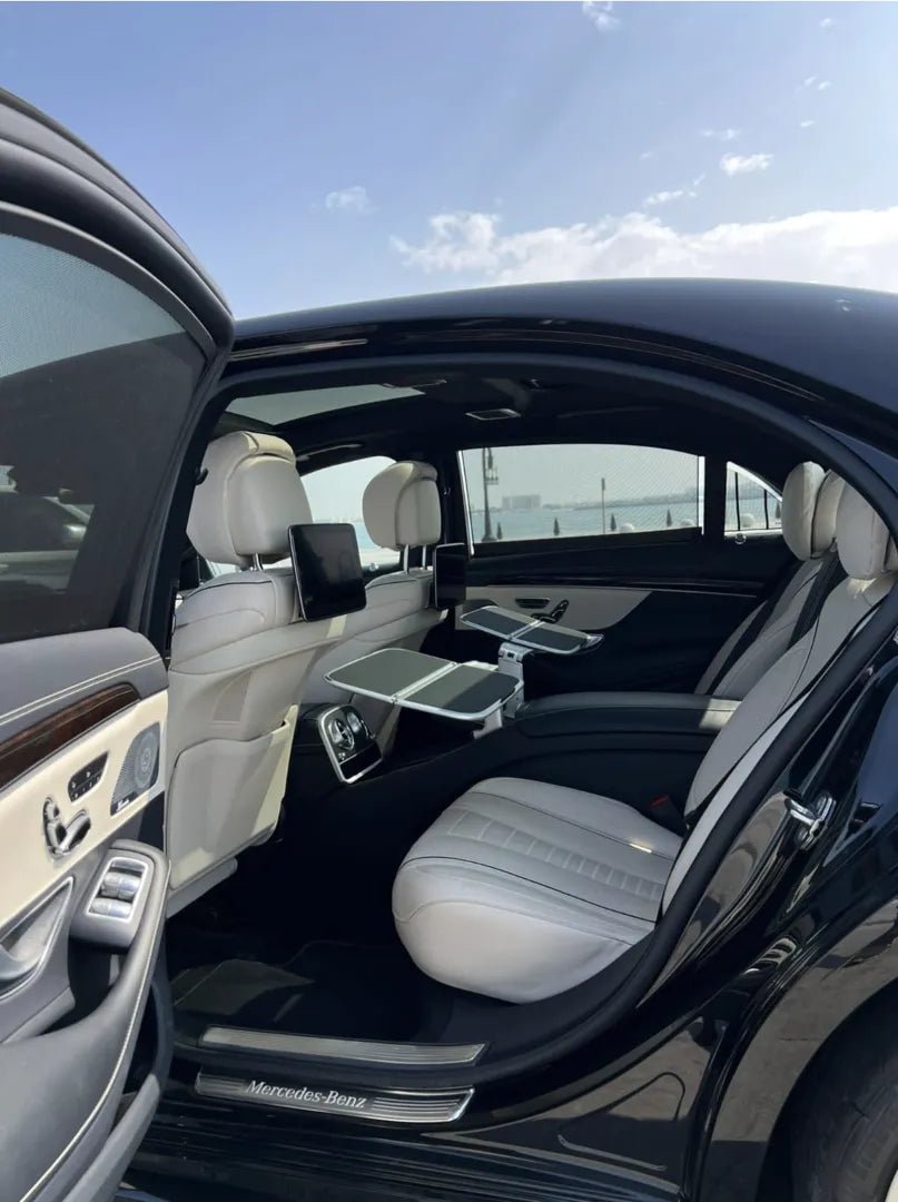 Doha: Mercedes S-Class Private Car Rental with Driver