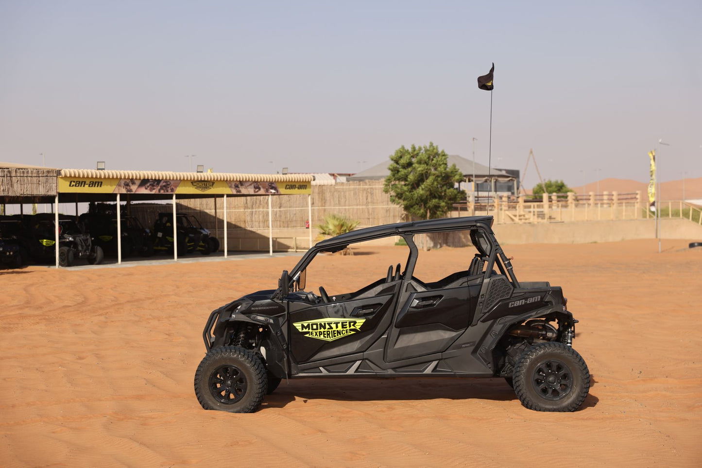 Dubai: passeio de buggy nas dunas Can-Am Maverick Sport 1000cc