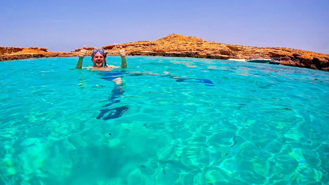Mascate: Excursión de snorkel a las islas Daymaniyat con almuerzo