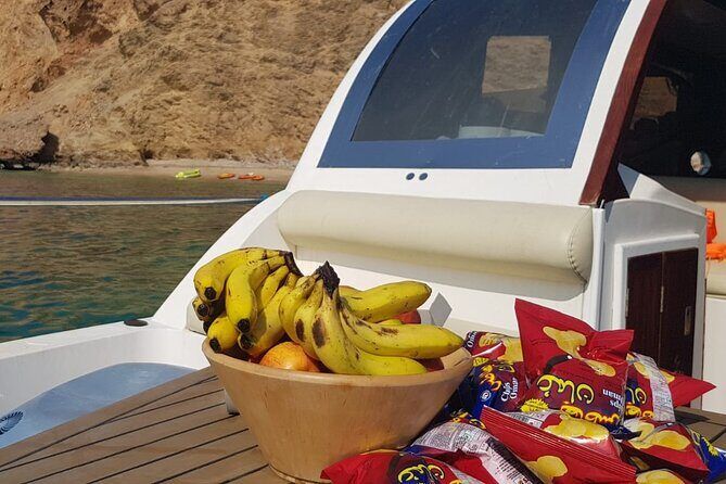 Mascate: Excursión de snorkel a las islas Daymaniyat con almuerzo