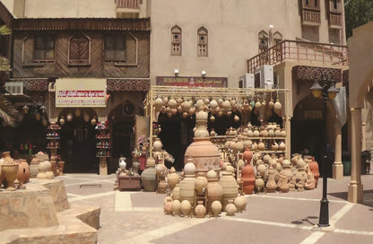 马斯喀特：尼兹瓦堡垒和集市全日游（含音频导览）