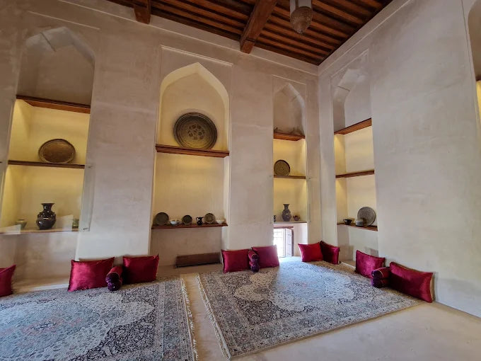 马斯喀特：尼兹瓦堡垒和集市全日游（含音频导览）