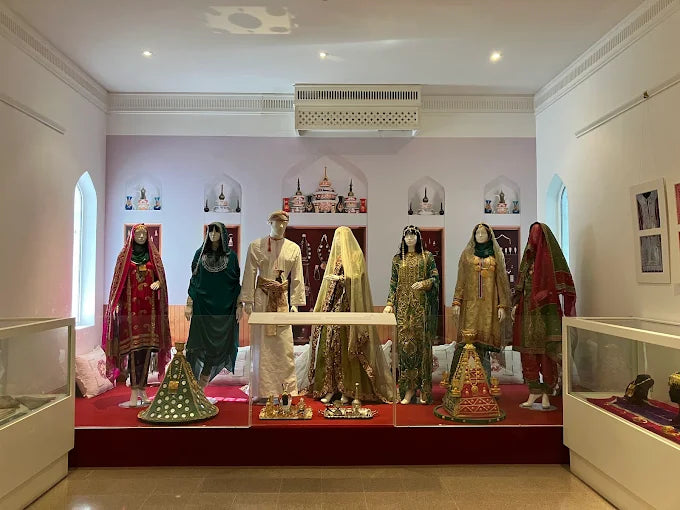 Mascate: Excursão Guiada de Meio Dia à Grande Mesquita e ao Souq de Muttrah