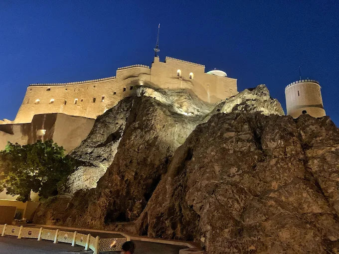 Mascate: Excursão Guiada de Meio Dia à Grande Mesquita e ao Souq de Muttrah