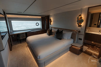 Dubaï : visite privée en yacht Princess Aura 95 pieds