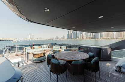 Dubaï : visite privée en yacht Princess Aura 95 pieds