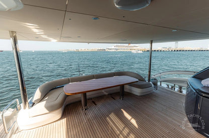 Dubaï : visite privée en yacht Princess Aura 95 pieds