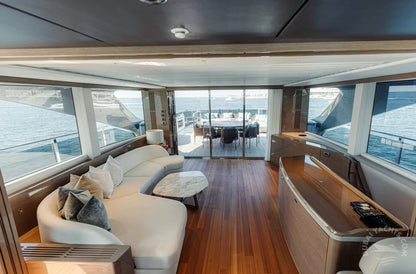 Dubaï : visite privée en yacht Princess Aura 95 pieds
