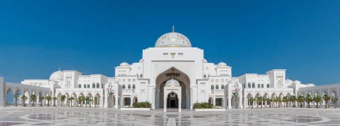 Ab Dubai: Ganztägige Premium-Sightseeing-Tour durch Abu Dhabi