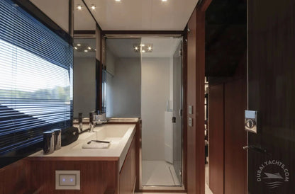Dubai: privé RIVA Mila 66FT luxe jachtverhuur