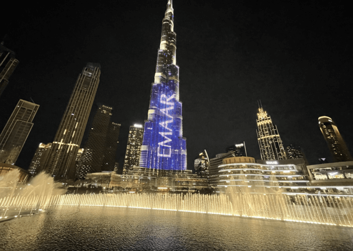 Dubai: tour notturno della città in furgone con spettacolo delle fontane