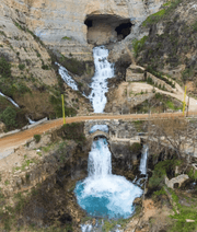 From Beiroet: Jabal Mousa, Qartaba en Afqa Waterval Gids Tour