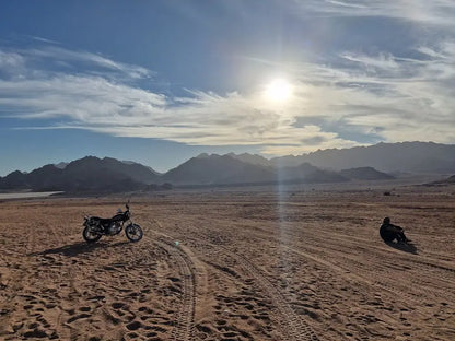 シャルム・エル・シェイク：砂漠クワッドバイク体験＆ベドウィン村訪問