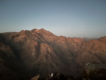 シャルム・エル・シェイク発：モーセ山 日の出ハイキング＆聖カタリナ修道院ツアー