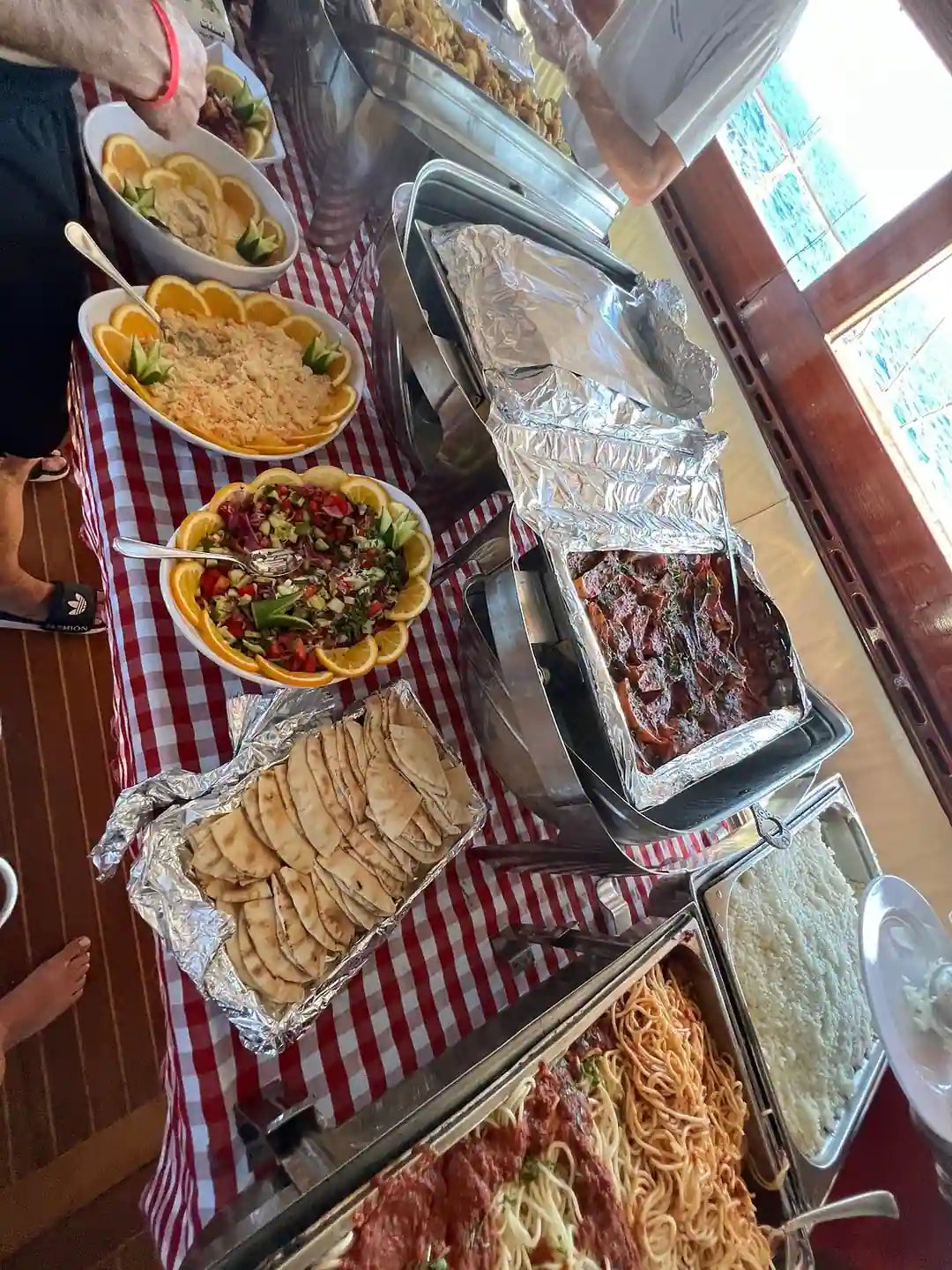 シャルム・エル・シェイク：ラグジュアリーヨットで行くラス・モハメッド＆ホワイトアイランドシュノーケリングツアー