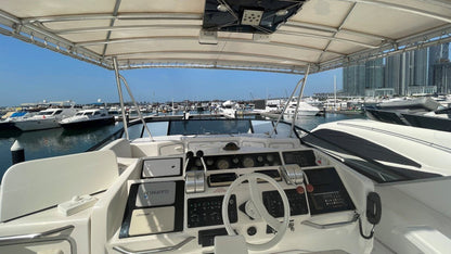 Dubaj: Amerykański jacht imprezowy Rhythm 58 FT