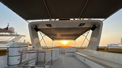 Dubai: Celebration 81 FT Partyyacht