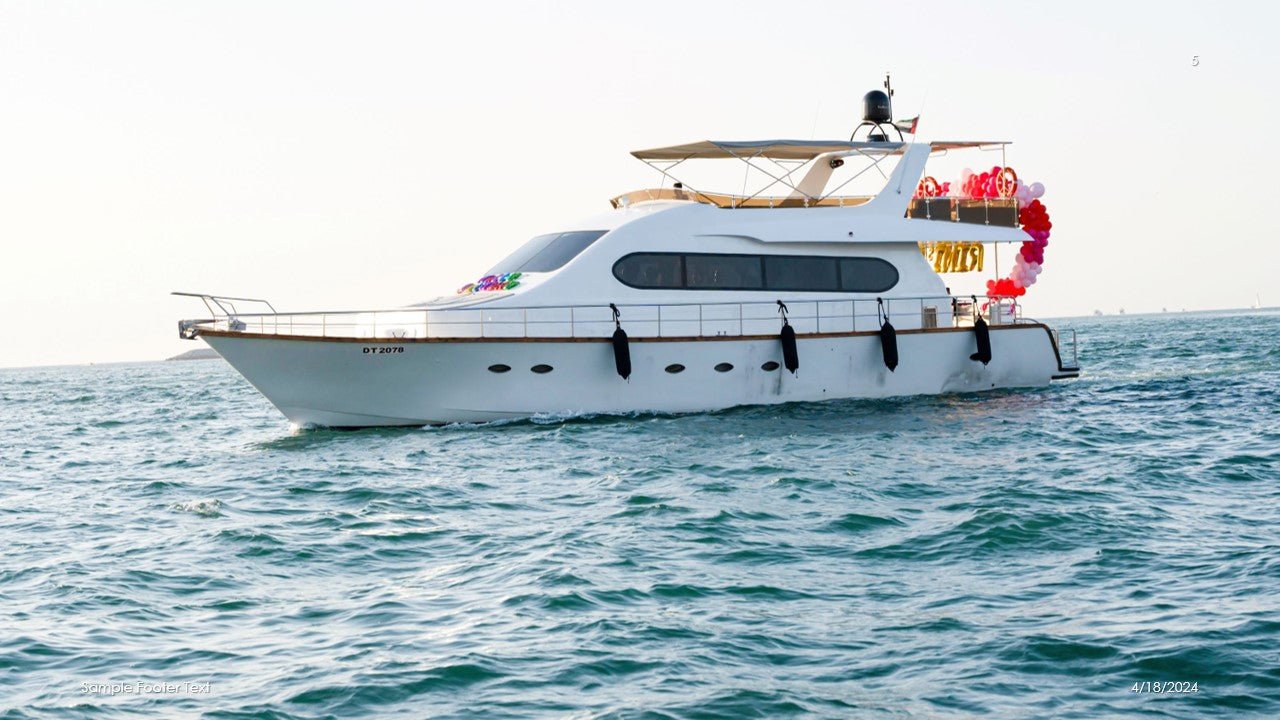 Dubai: Celebration 81 FT Partyyacht