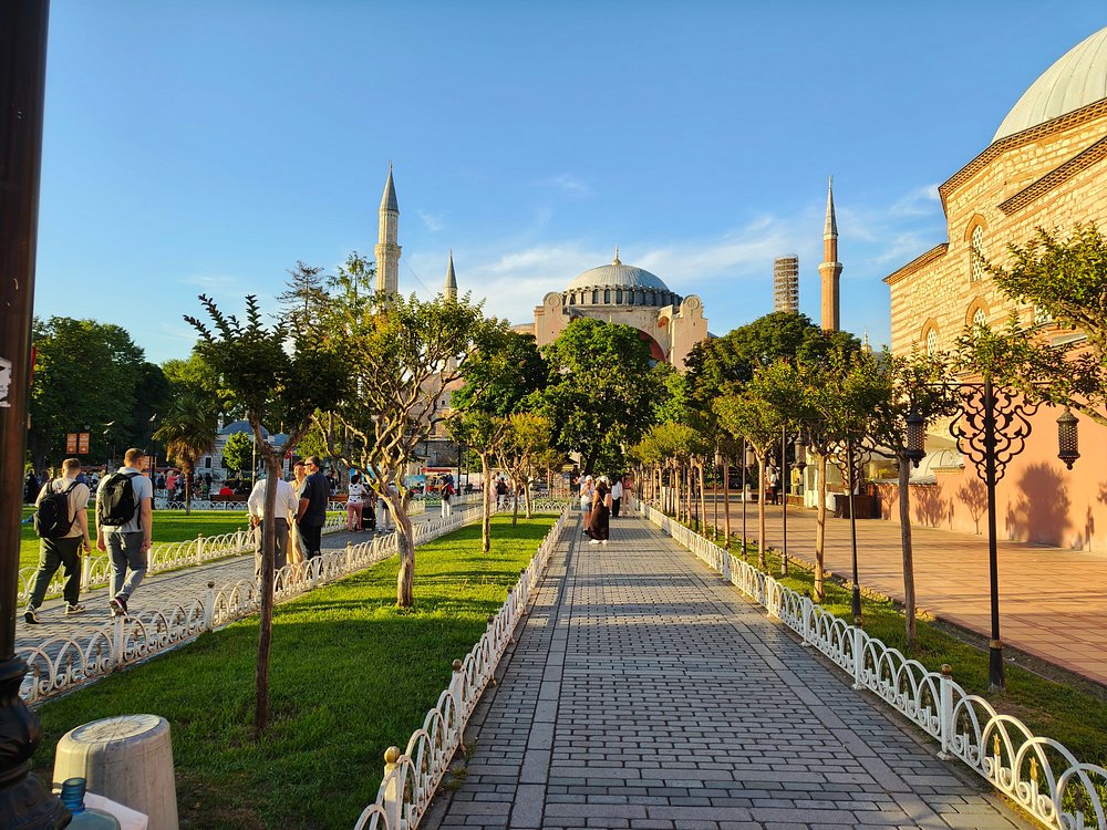 Istanbul : visite privée pendant une escale avec transferts depuis/vers l’aéroport