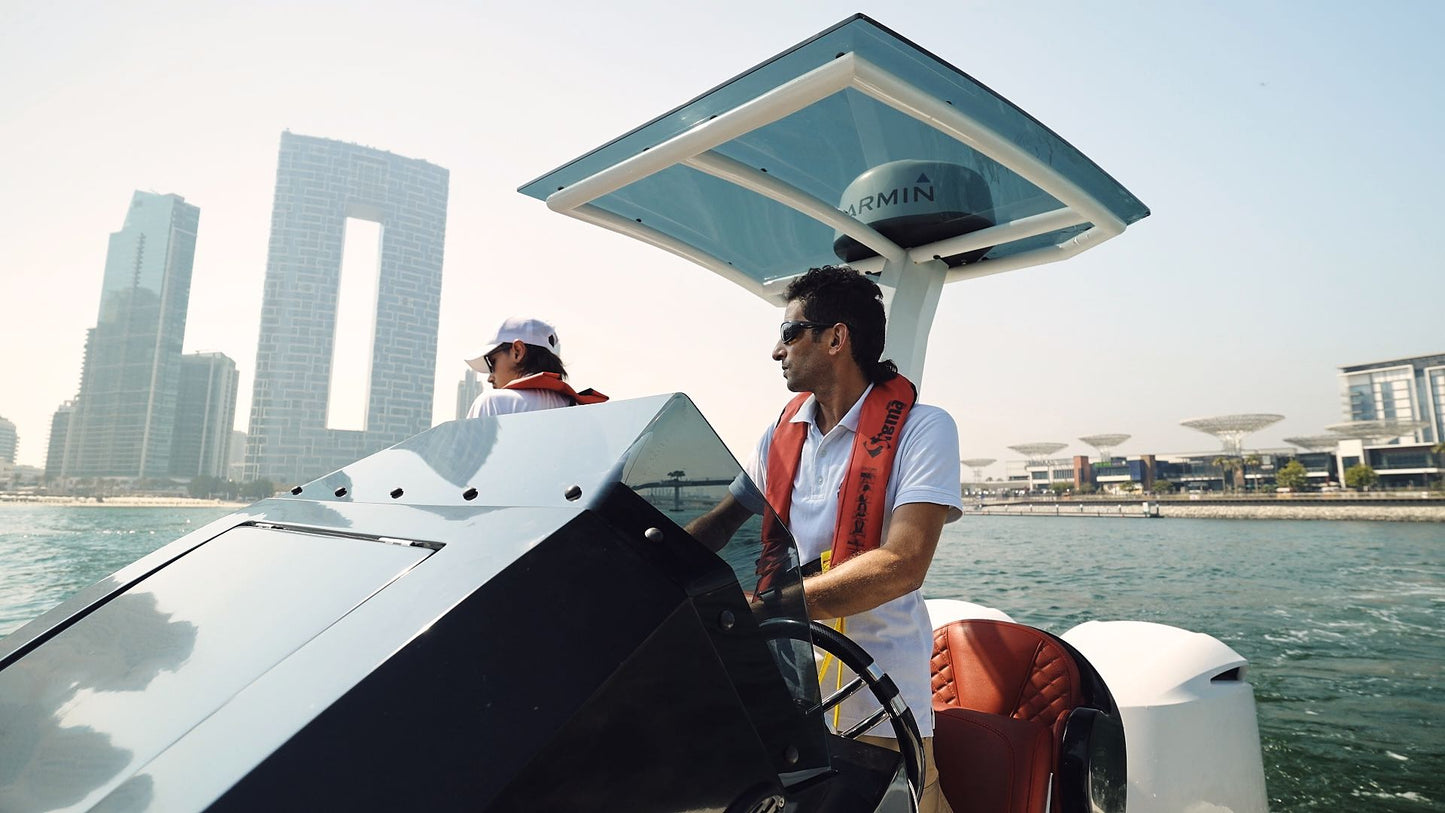 Marina di Dubai: tour privato in motoscafo Atlantis da 60 minuti