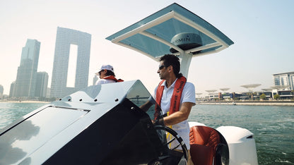 Dubai Marina: tur privat cu barca cu motor Burj Al Arab de 100 de minute