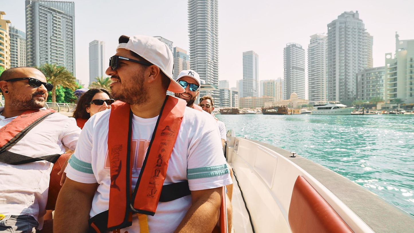 Dubai Marina: tur privat cu barca cu motor Burj Al Arab de 100 de minute