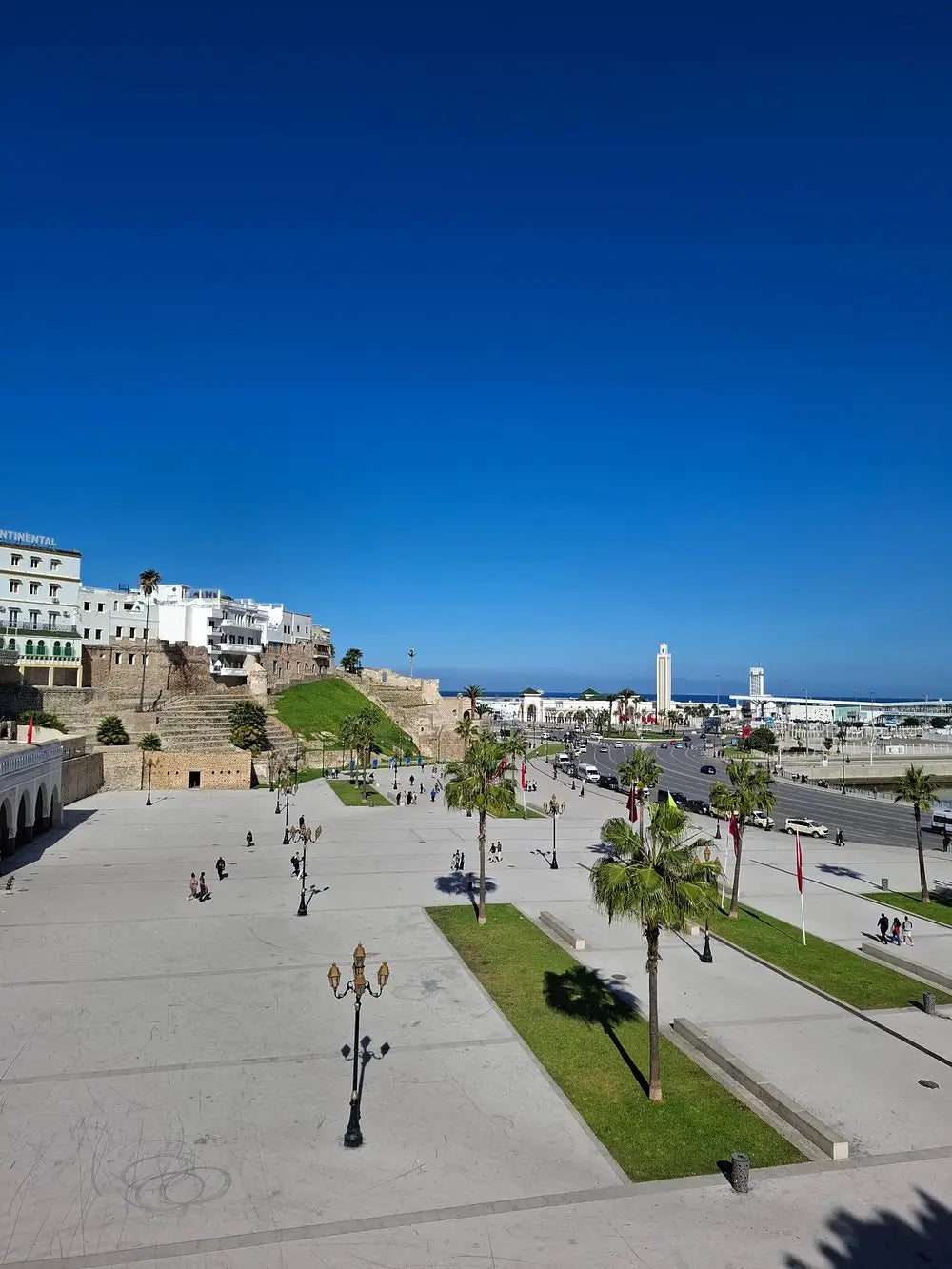 Tanger: Halbtagestour mit Besuch in Asilah und Kamelritt