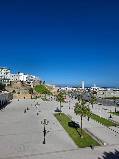 Tanger: Halbtagestour mit Besuch in Asilah und Kamelritt