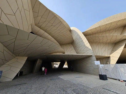 Doha: tour privato della città con ingresso al Museo delle Illusioni