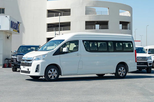 Doha: Aluguel de van Toyota Hiace com motorista
