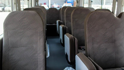 Doha: Wynajem prywatnego autobusu Toyota Coaster z kierowcą