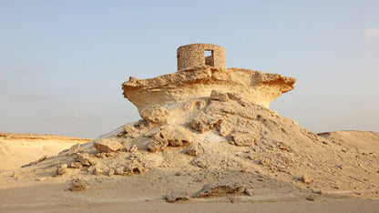 Vest-Qatar: Richard Serra-ørkenskulptur og Umbrella Rock-tur