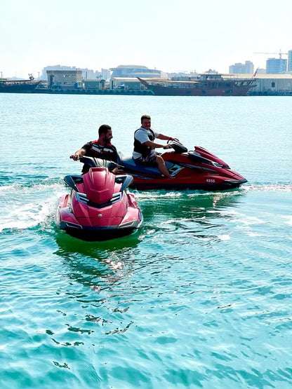 Doha: Aluguel de Jet Ski no Doha Corniche Box Park