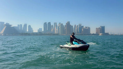 Doha: Aluguel de Jet Ski no Doha Corniche Box Park