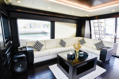 Dubai: BIGBOSS 90ft Yacht Tour