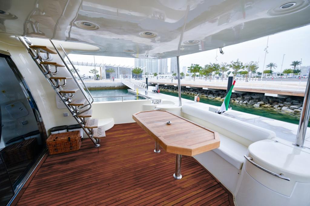 Dubai: BIGBOSS 90ft Yacht Tour